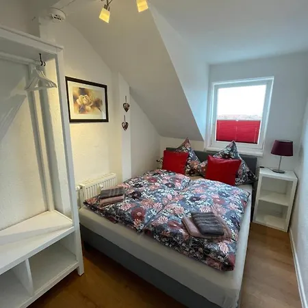 Altstadt Augustiner דירה